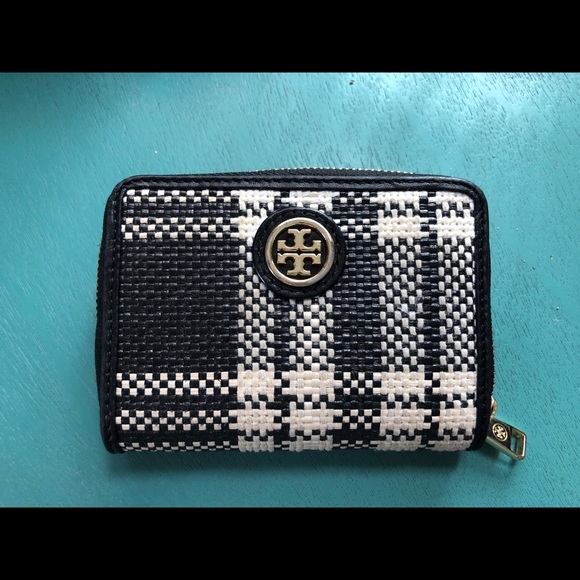 Tory Burch Handbags - Tory Burch wallet